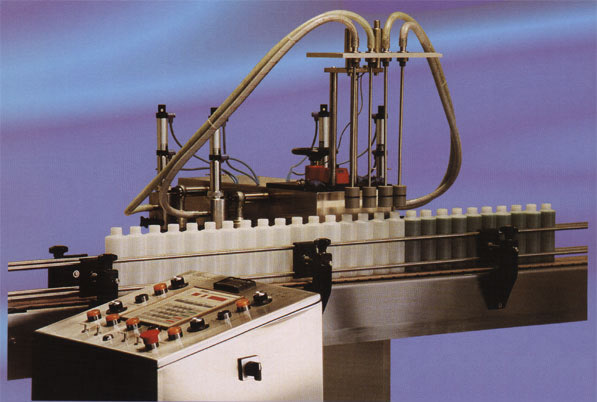 positive-dispencement-4-head-liquid-filler